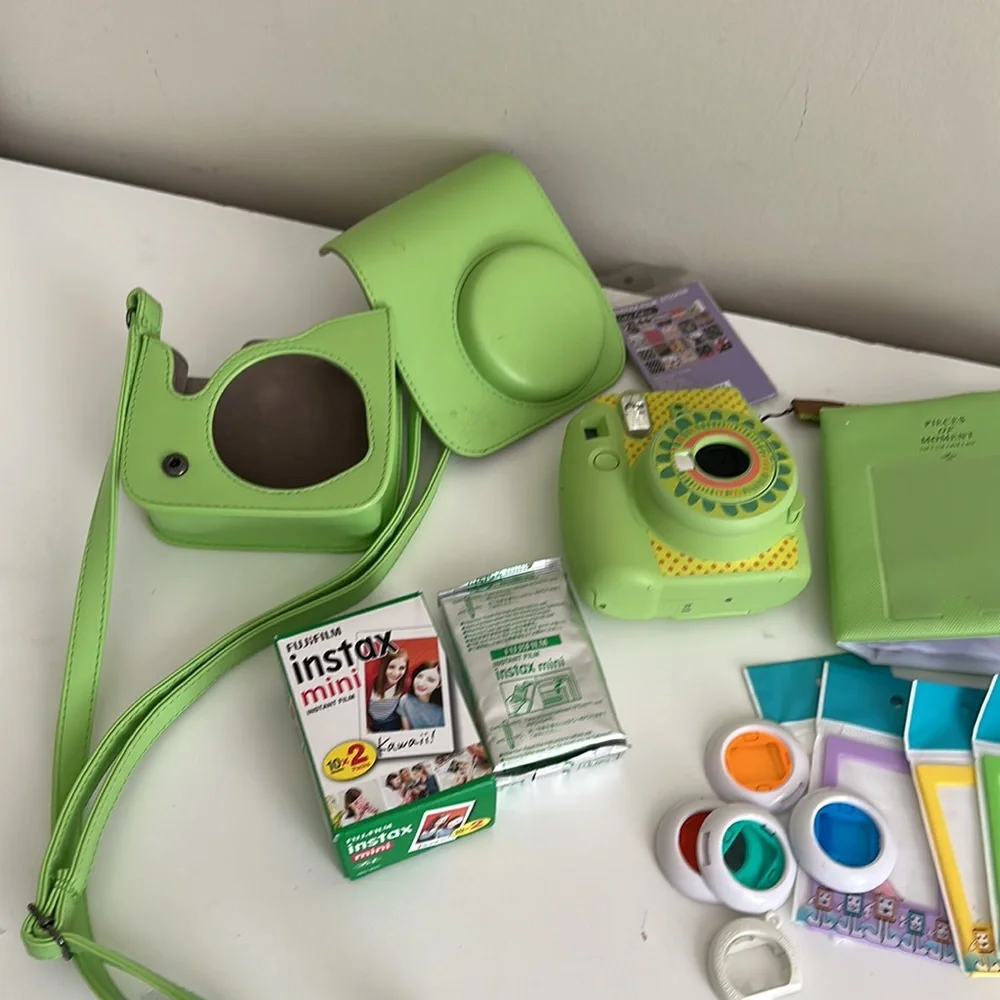 Fujifilm mini instant camera. Great condition